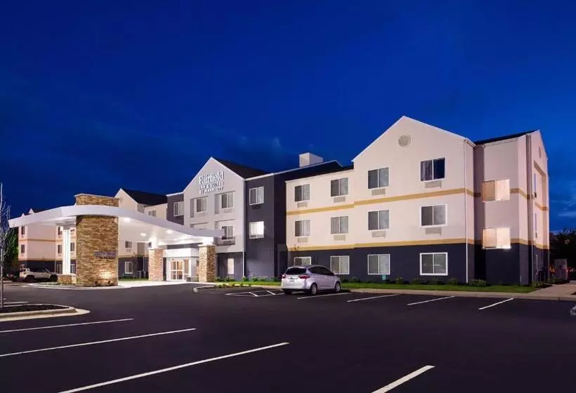 ホテル Fairfield Inn And Suites Beloit