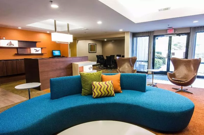 Отель Fairfield By Marriott Chesapeake