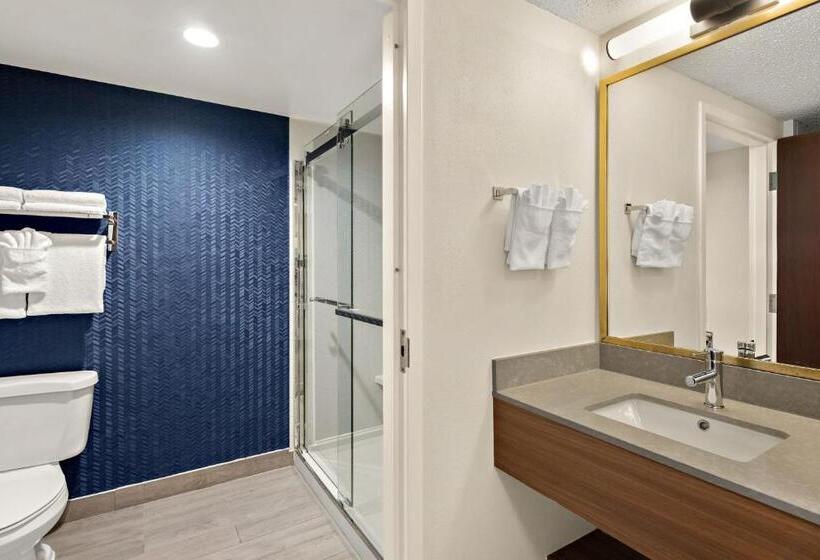 فندق Fairfield By Marriott Chesapeake