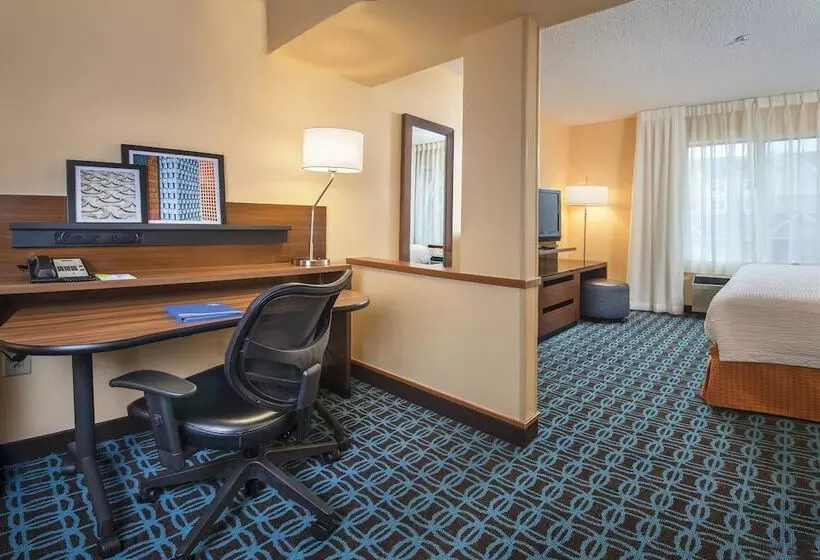ホテル Fairfield Inn & Suites By Marriott Frederick