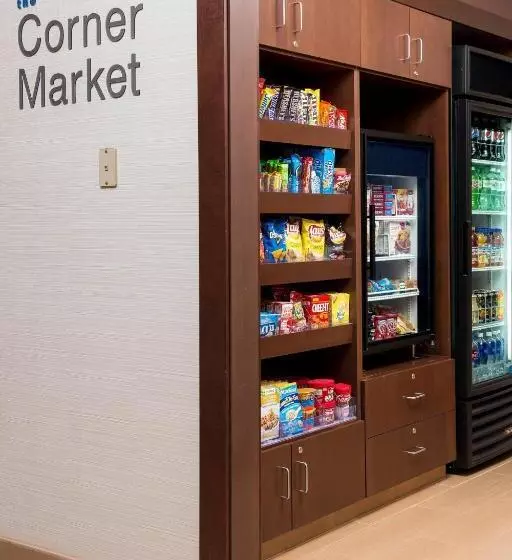 ホテル Fairfield Inn & Suites Lincoln