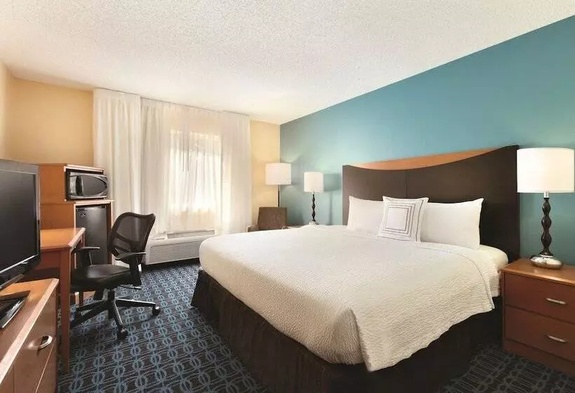 ホテル Fairfield Inn & Suites Midland