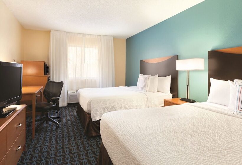 هتل Fairfield Inn & Suites Midland