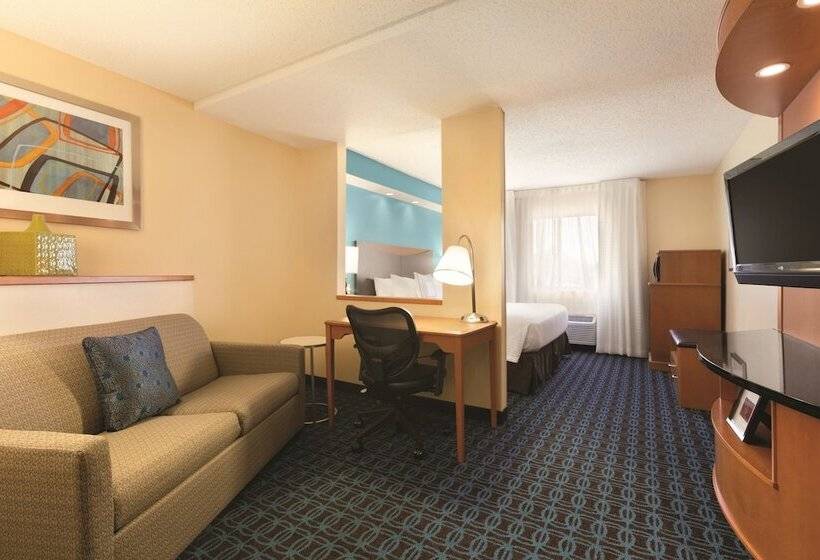 هتل Fairfield Inn & Suites Midland