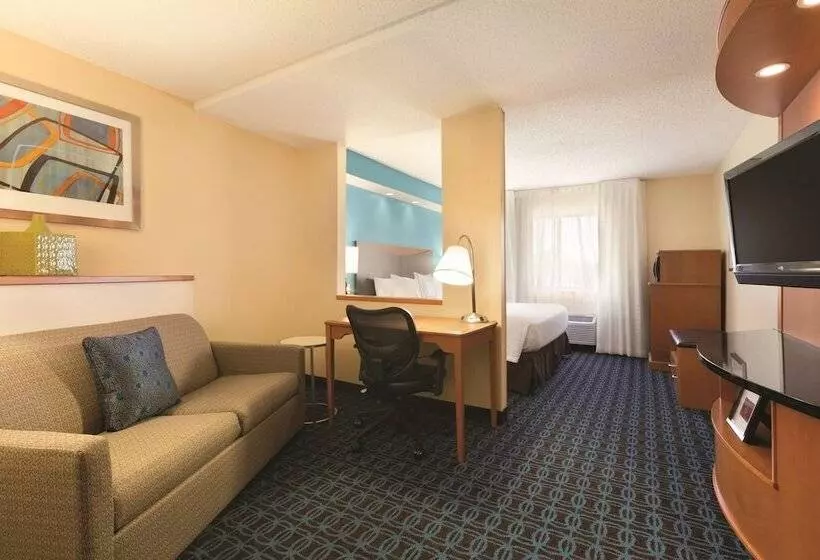 ホテル Fairfield Inn & Suites Midland