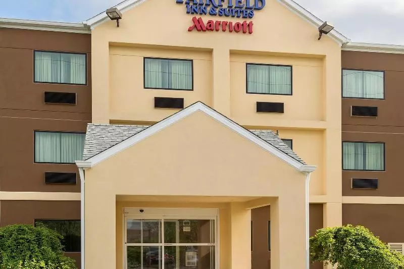 호텔 Fairfield Inn & Suites Springfield