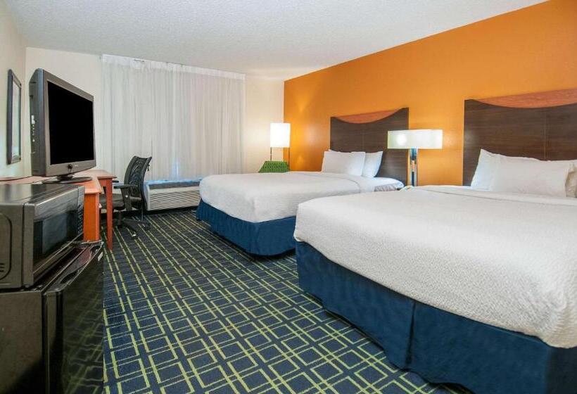 호텔 Quality Inn & Suites