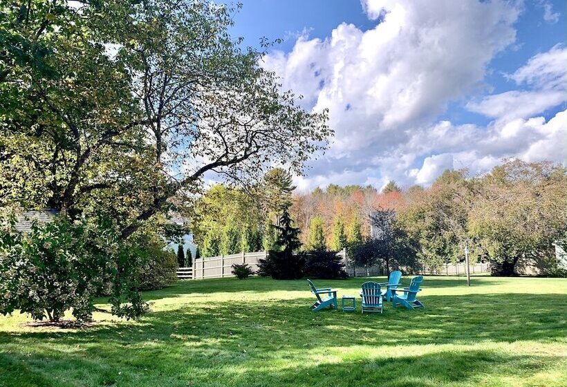 호텔 The Inn At English Meadows