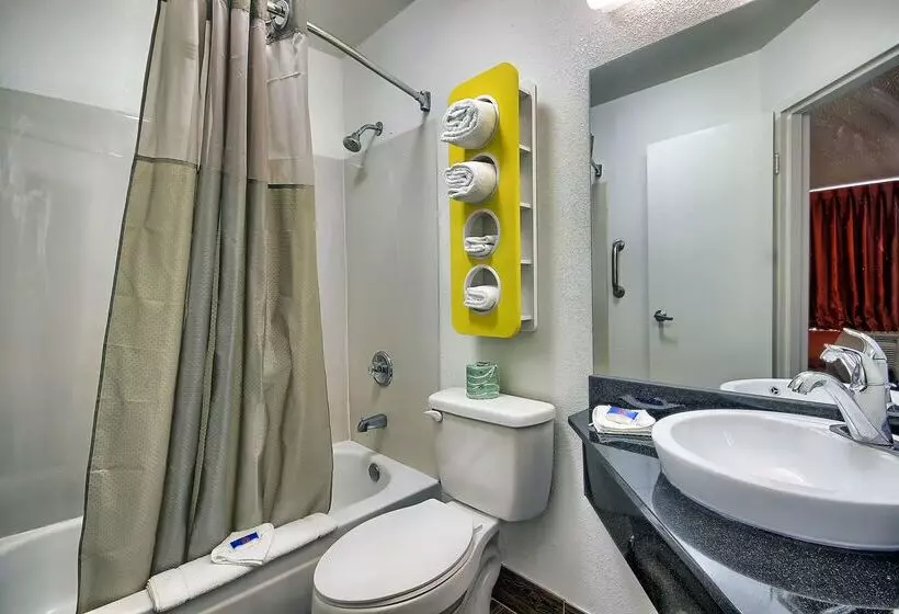 Motel 6 Columbus, Oh West