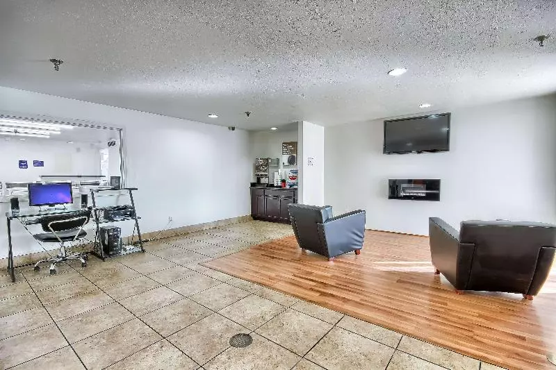 Motel 6 Columbus, Oh West