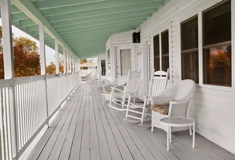 モーテル Edgewater Resort