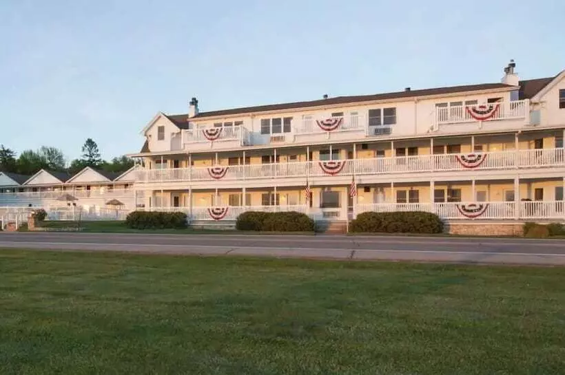 モーテル Edgewater Resort