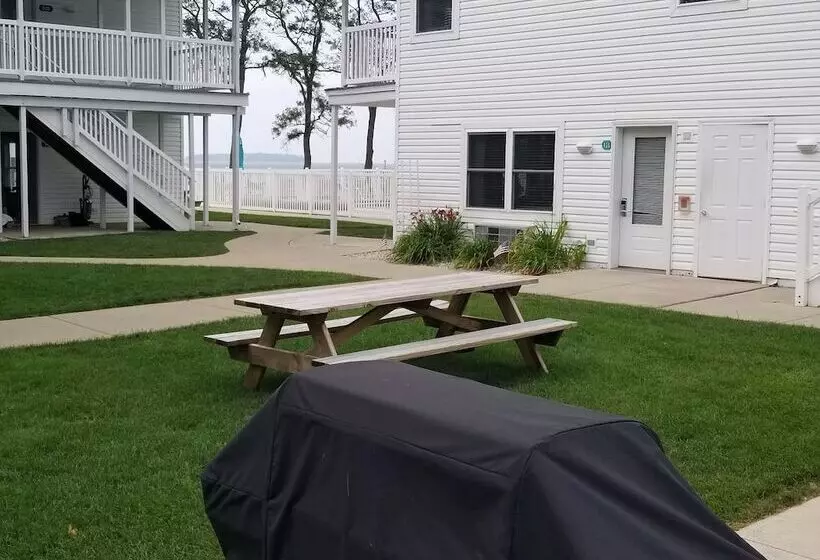 モーテル Edgewater Resort