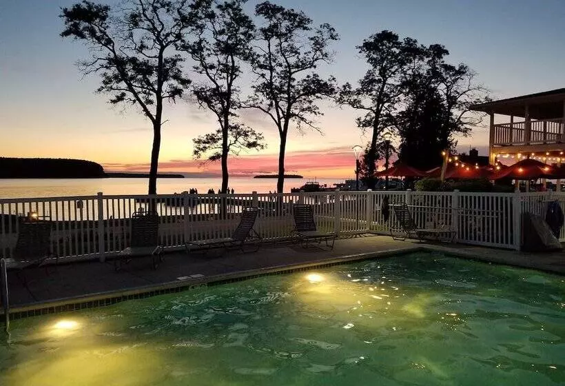 モーテル Edgewater Resort