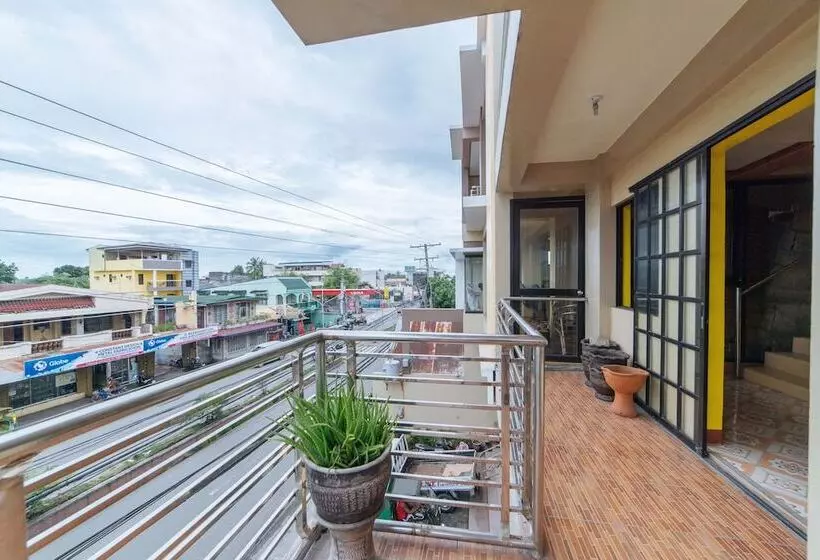 ユースホステル Reddoorz Near Golden Sarok Shrine