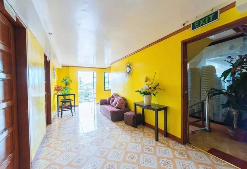 ユースホステル Reddoorz Near Golden Sarok Shrine