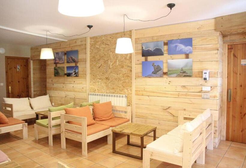 הוסטל Refugio De Bujaruelo