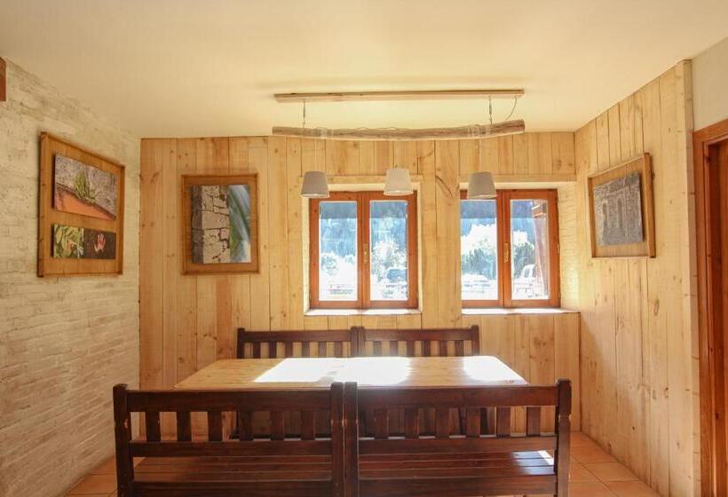 הוסטל Refugio De Bujaruelo