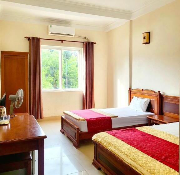 فندق Pho Hien Star