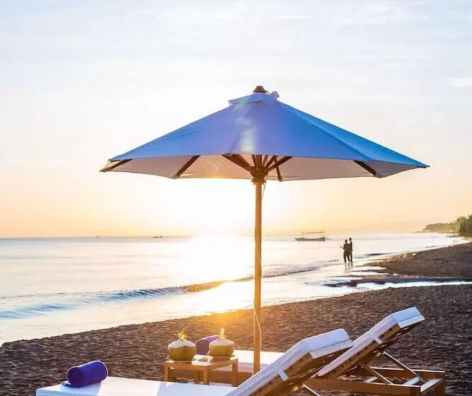 Aamiaismajoitus (B&B) Nalika Beach Resort & Restaurant   Adults Only