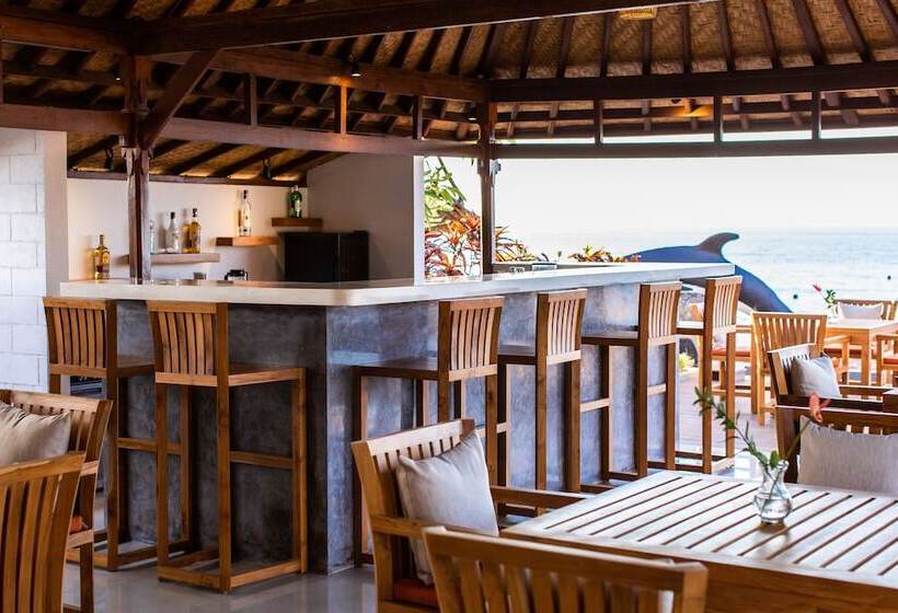 مبيت وإفطار Nalika Beach Resort & Restaurant   Adults Only