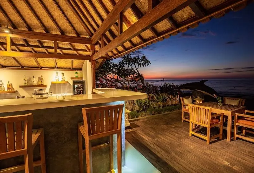 Aamiaismajoitus (B&B) Nalika Beach Resort & Restaurant   Adults Only