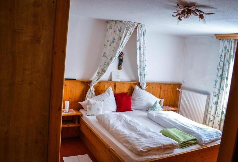 Gasthof Pension Lanzenhof