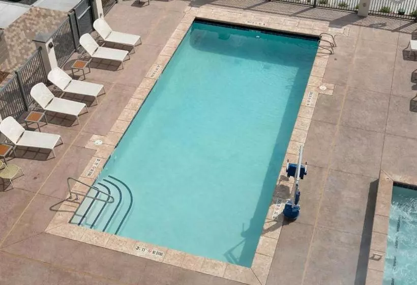 Hotelli Element Boulder Superior