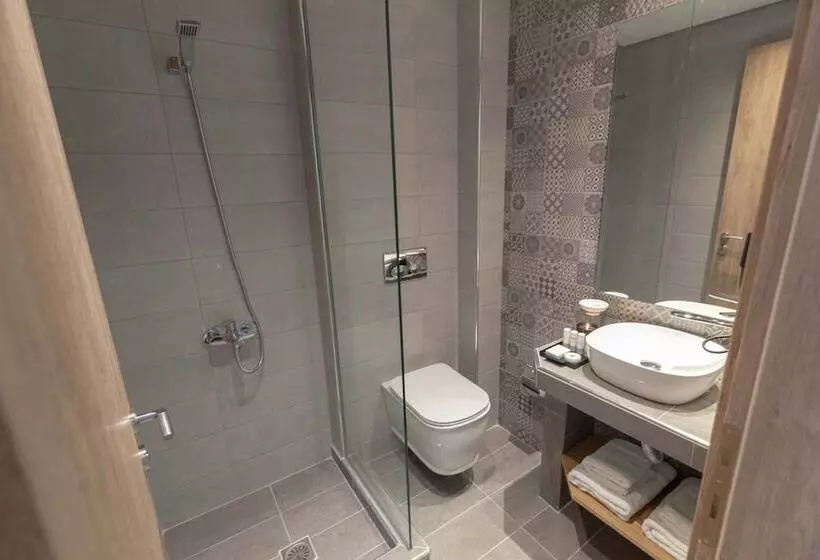 هتل Grand Port Suites
