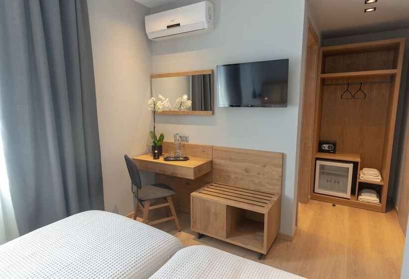 هتل Grand Port Suites