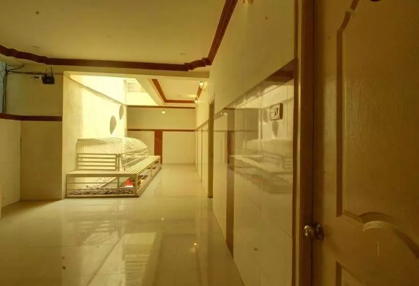 Hotelli K R K Residency By Oyo Rooms