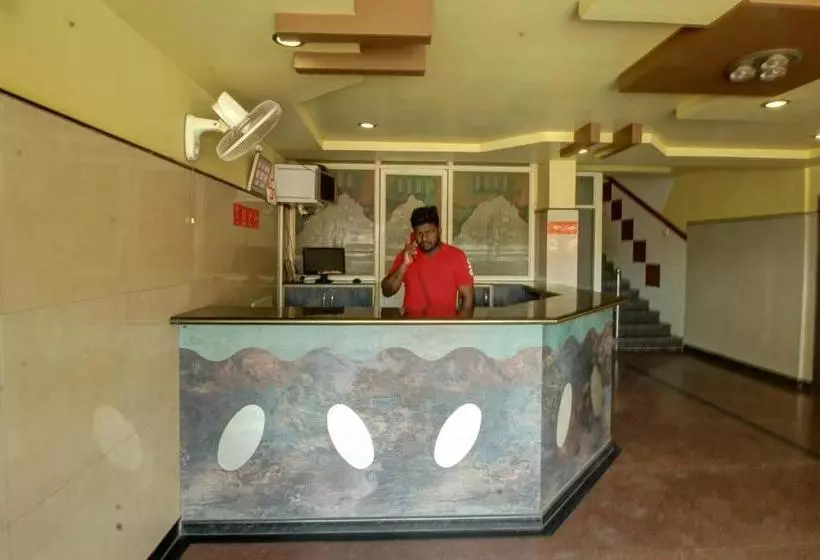 Hotelli K R K Residency By Oyo Rooms