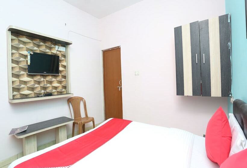 هتل Landmark 2 Power House By Oyo Rooms