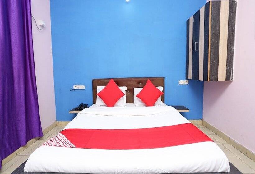 هتل Landmark 2 Power House By Oyo Rooms