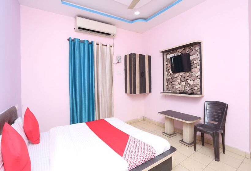 هتل Landmark 2 Power House By Oyo Rooms