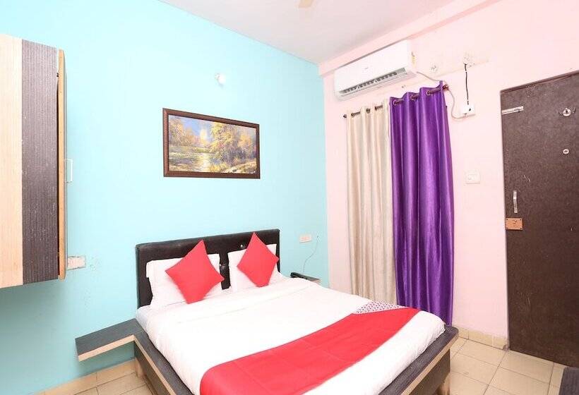 هتل Landmark 2 Power House By Oyo Rooms