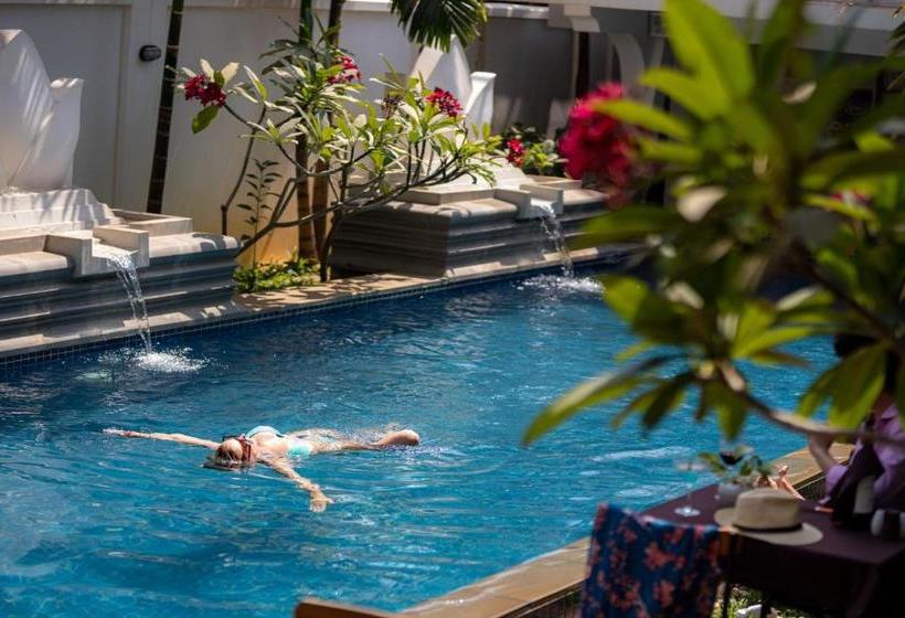 فندق Model Angkor