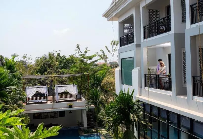 ホテル Model Angkor