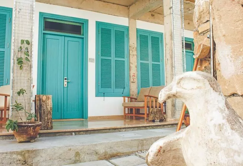 هتل Nicosia Eagle Eye