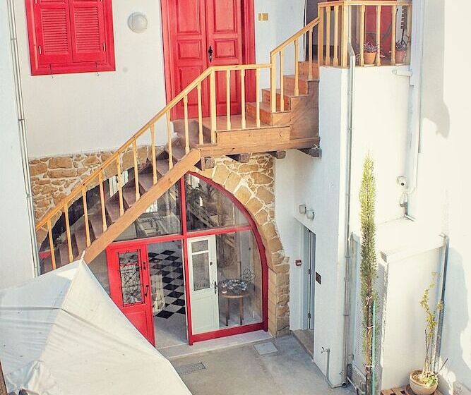 هتل Nicosia Eagle Eye