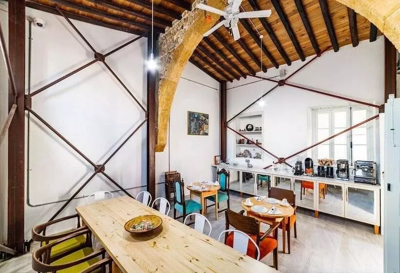 هتل Nicosia Eagle Eye