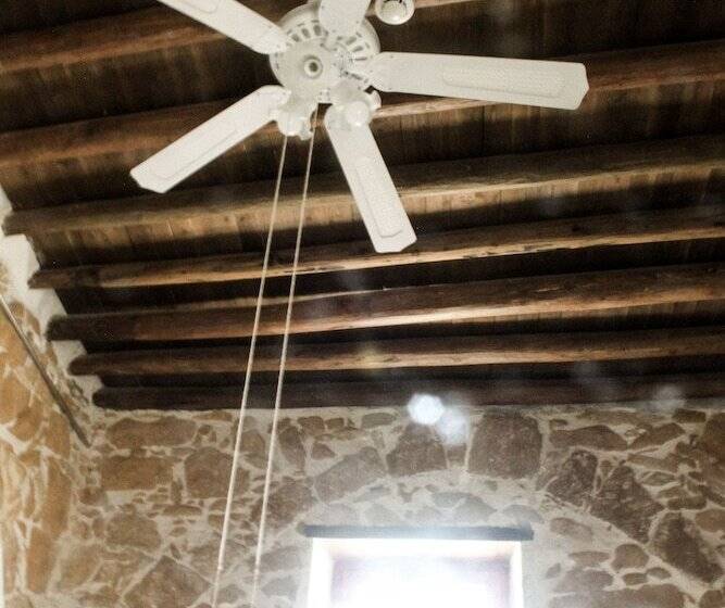 هتل Nicosia Eagle Eye