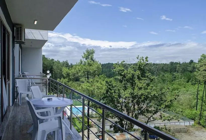 هتل Resolute Shekvetili