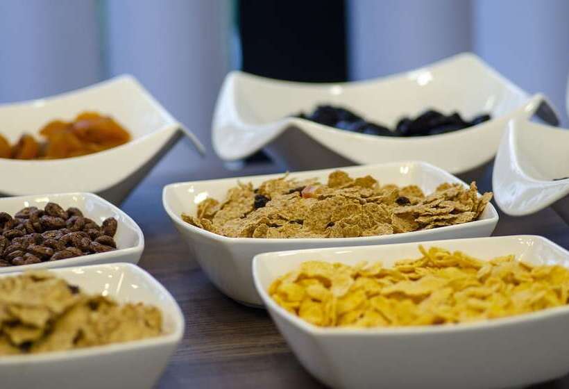 هتل Resolute Shekvetili