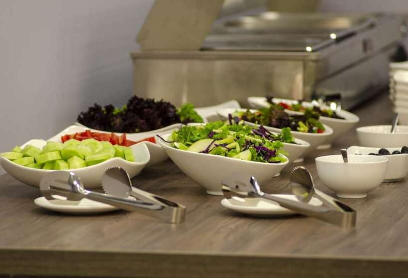 هتل Resolute Shekvetili