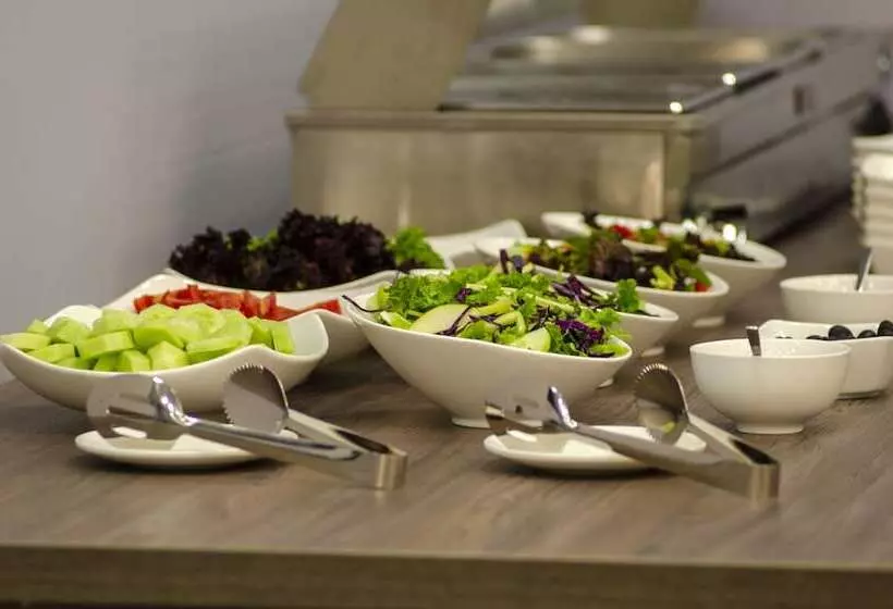 هتل Resolute Shekvetili