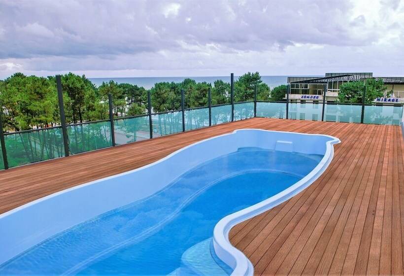 هتل Resolute Shekvetili