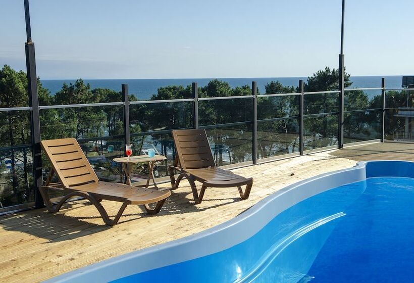 هتل Resolute Shekvetili