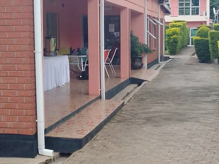 هتل T&d Guest House Economy