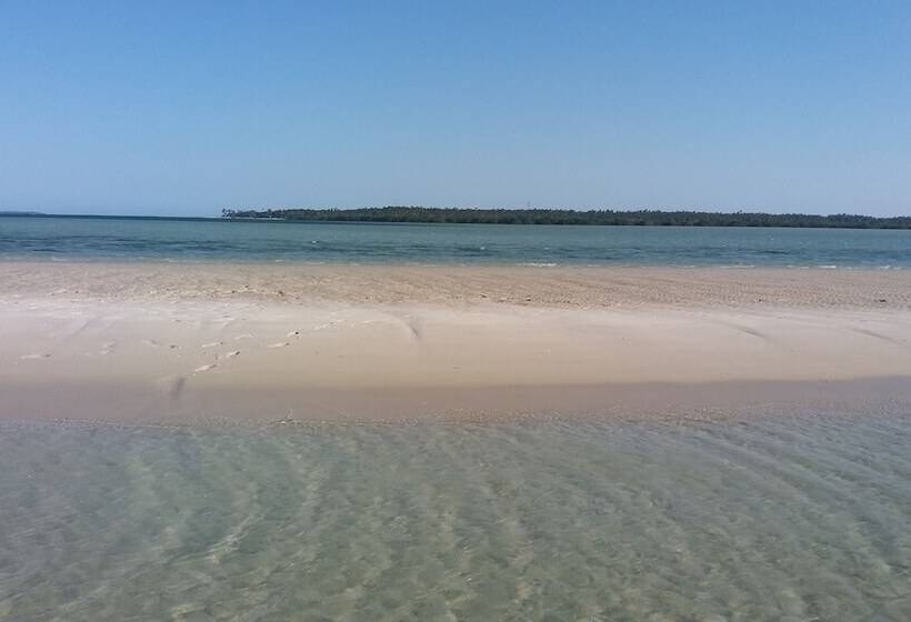 پانسیون Mafia Beach Resort